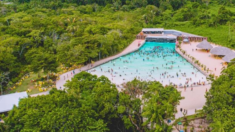 Criança de 7 anos morre após possível afogamento em parque aquático em Paço do Lumiar
