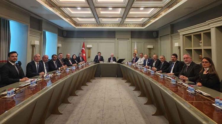 UND yönetiminden Ankara’da dev lojistik çıkarması: Sektörün geleceği ve çözüm arayışları masaya yatırıldı
