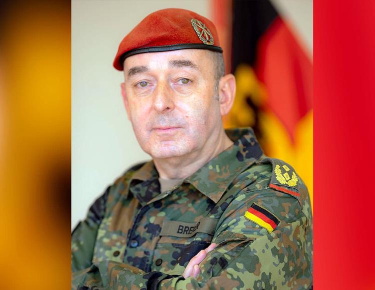 GreWi-EXKLUSIV: Sprecher des Generalinspekteurs der Bundeswehr kommentiert UFO-Fragen