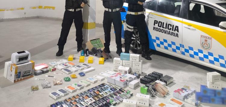 Carga de produtos contrabandeados é apreendida na RJ-145, em Piraí