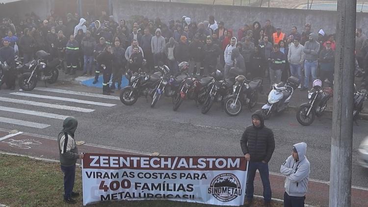Em assembleia, trabalhadores decidem manter greve na Zeentech em Taubaté