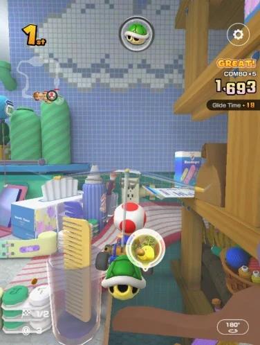 playing mario kart on the galaxy z fold 8