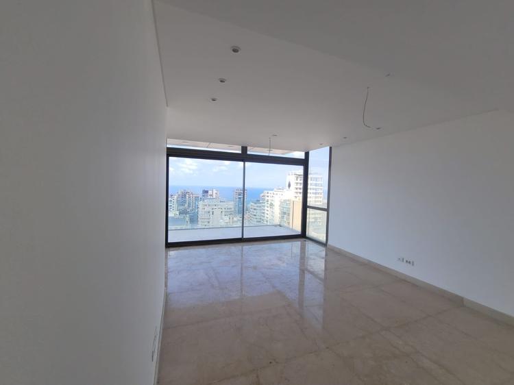 For Sale: Apartment in Furn El Chebbak