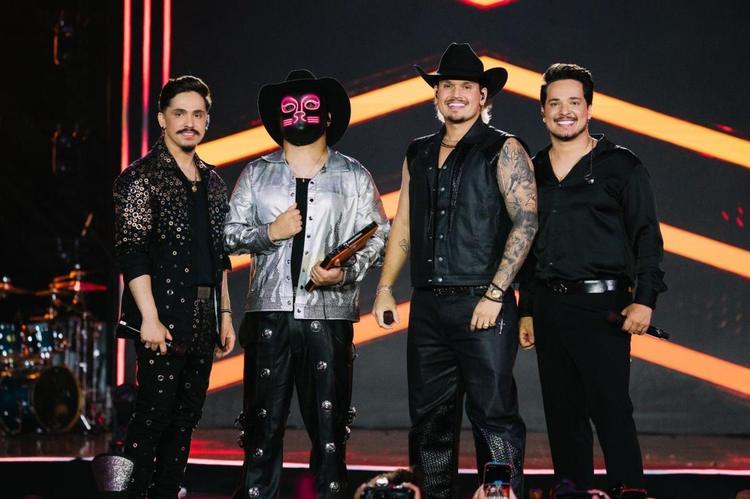 Kaique & Felipe apresentam 