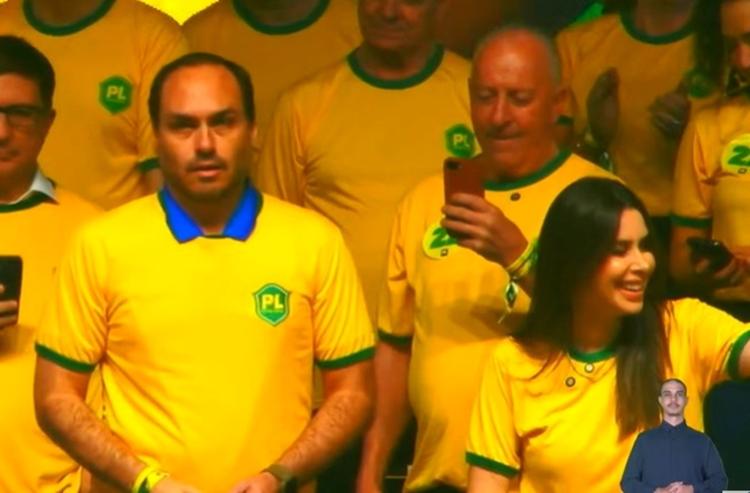 Carlos Bolsonaro é lançado pré-candidato ao Senado por Santa Catarina em evento do PL