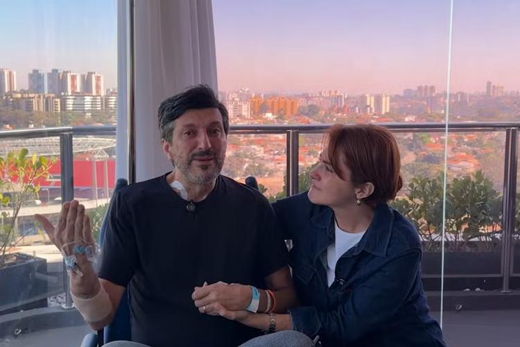 Lito Sousa agradece mensagem do sertanejo César Menotti durante show na arena da Festa do Peão de Barretos