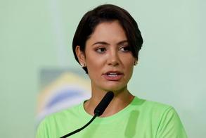 Michelle Bolsonaro será candidata ao Senado pelo DF, confirma Bia Kicis