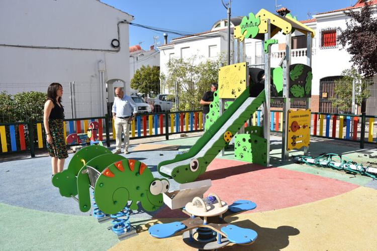 La concejalía de Urbanismo tiene en marcha un amplio plan de mejora de los parques infantiles de la ciudad