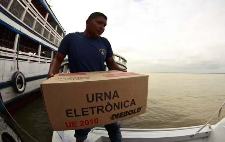 TRE do Pará começa a distribuir mais de 23 mil urnas eletrônicas para o segundo turno das eleições