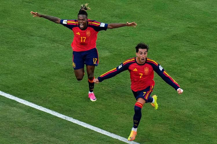 Spagna padrona del calcio