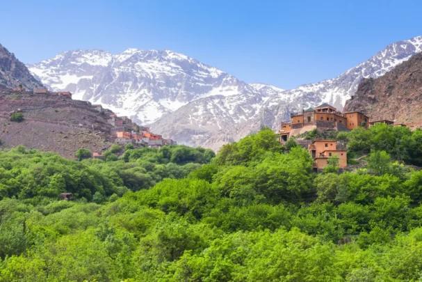 إمليل.. وجهة جبلية تجذب الزوار الباحثين عن الهدوء والطبيعة