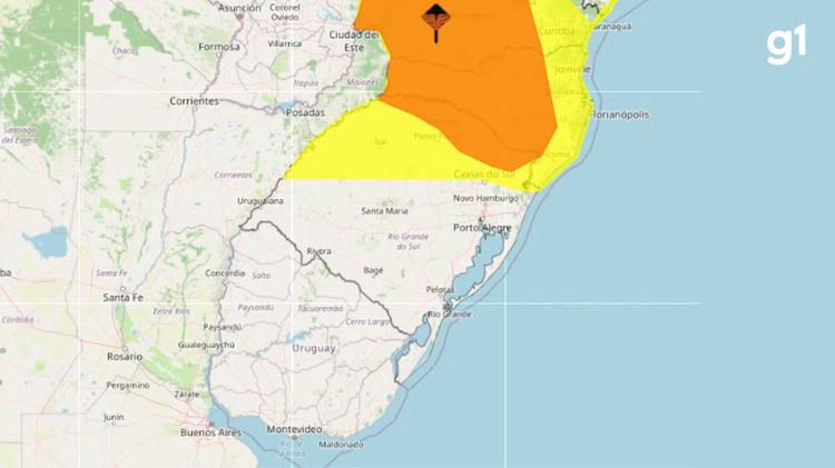 Após tornado, RS segue com avisos para temporais com vento e chuva forte; veja áreas de risco