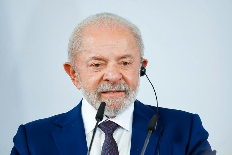 Nos EUA, Lula e Dario Durigan vão falar com Trump sobre o lobby indevido ao PIX