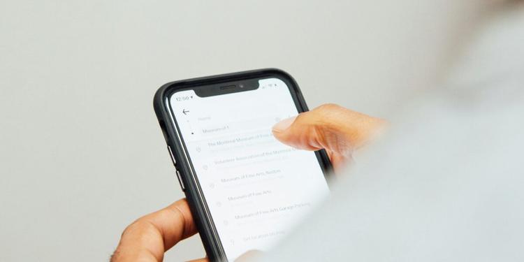 Preside si "infiltra" nella chat degli studenti per evitare l'occupazione