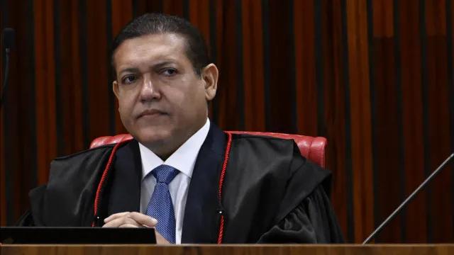 TSE: Kassio Nunes pede à Meta relatório sobre canal Exército do Lula