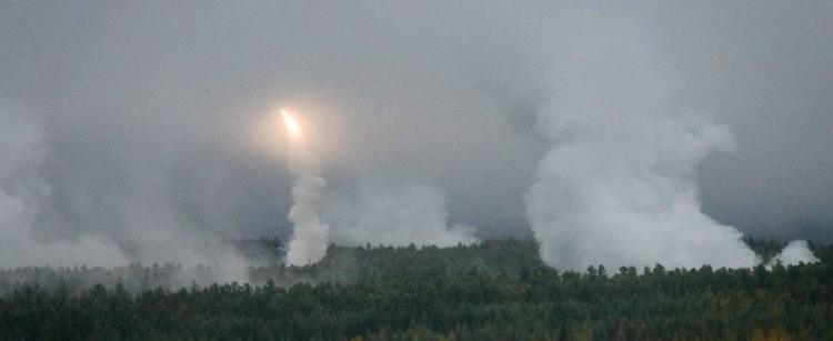 Patto tra Kiev e 9 Paesi Ue (inclusa l'Italia) per la difesa contro i missili balistici: come funziona il nuovo scudo anti Putin