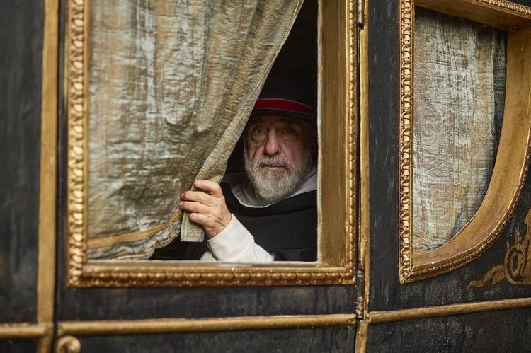 Un prete sfida la Santa Inquisizione: Orlando e Veronesi presentano a Bari “Dio Ride”