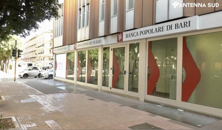 Comprò prodotti finanziari rischiosi ex Pbp, banca dovrà restituire 300mila euro