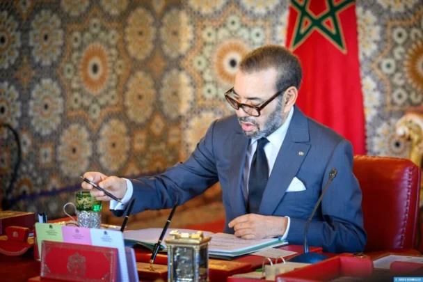 جلالة الملك يرد على برقية حموشي ويؤكد عنايته بأسرة الأمن الوطني