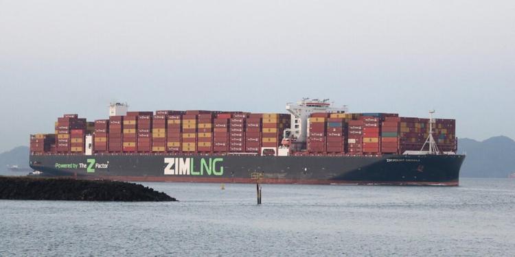 L'Iran taglia l'estrazione del petrolio contro il blocco Usa a Hormuz. I cinque punti della proposta di Teheran