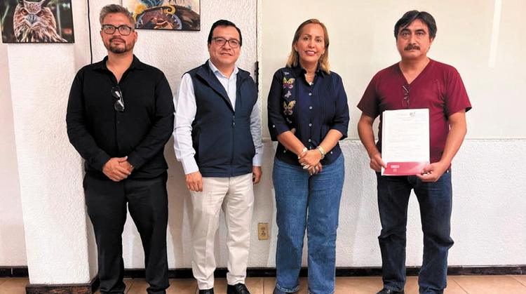 Nancy Gómez consigue el título de propiedad del terreno para el panteón de Tlaltizapán