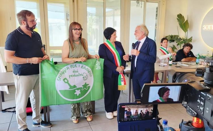 10 ANNI DI BANDIERA VERDE: LOCRI C'È! 💚🚲🚲🚲🌊 ​Un traguardo straordinario per la nostra Città: per il decimo anno con...