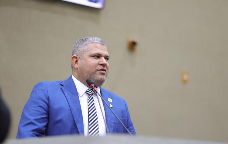 Vereador de Manaus Elan Alencar tem cassação de mandato mantida por fraude à cota de gênero