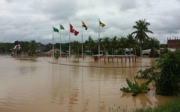 Centro de Operações de Emergência peruana emite alerta de inundação para cidades próximas ao Rio Acre