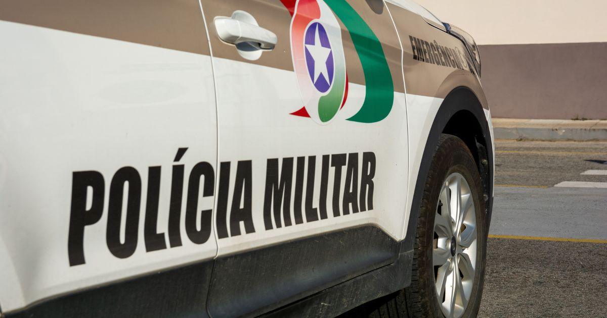 Homem com mais de 20 passagens policiais é baleado pela PM e morre em Balneário Camboriú