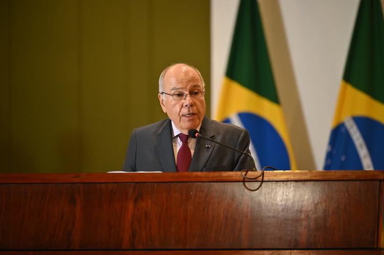 Mauro Vieira chama falas de Milei de 'inaceitáveis' e vê interferência em assuntos internos do Brasil