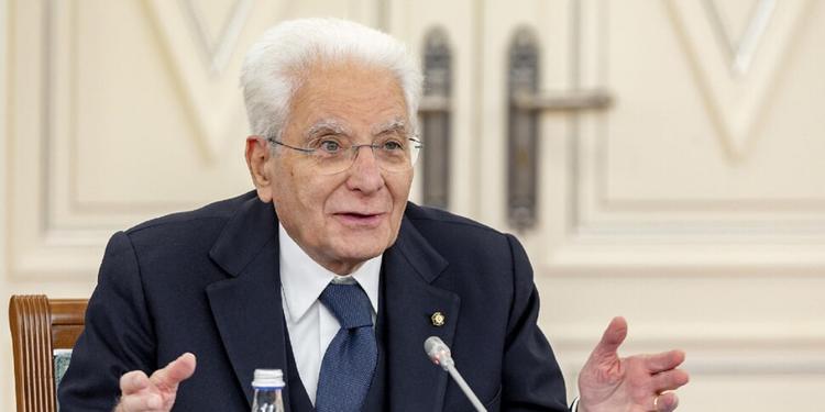 Carburanti e fisco, Mattarella emana il decreto-legge sulle misure urgenti di sostegno