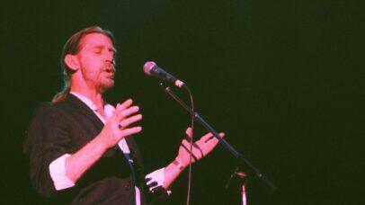 Alex Ligertwood, vocalista das bandas Santana e Jeff Beck, faleceu aos 79 anos
