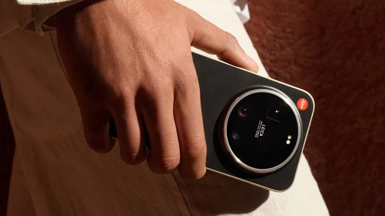 Este móvil premium de Xiaomi tiene 500 euros de descuento y está hecho especialmente para amantes de la fotografía
