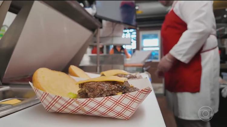 Donald Trump alivia restrições à importação de carne bovina para baixar preço do hambúrguer para os americanos