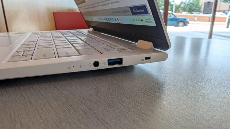right side ports on the acer swift edge ai 14