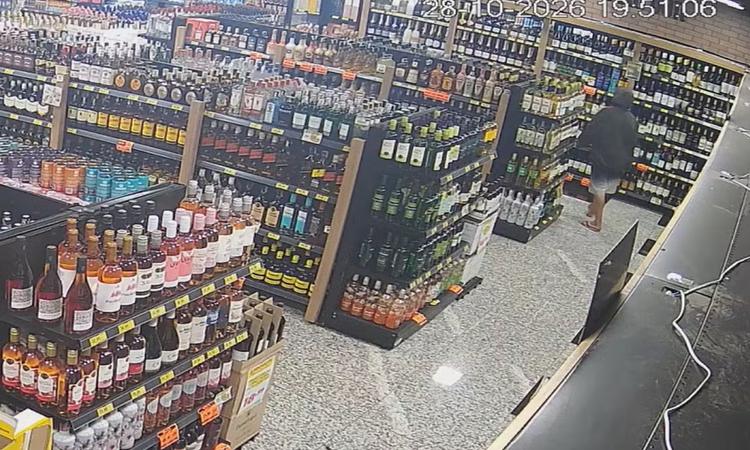 VÍDEO: dupla é presa após furto de uísque em Cordeirópolis, SP