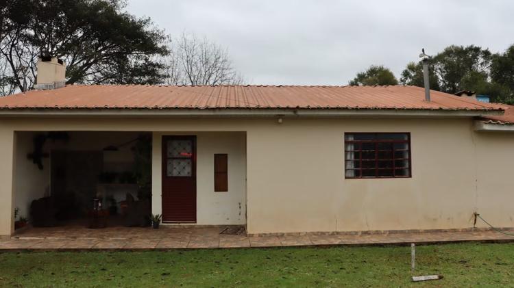 Neto encontra casal de idosos morto dentro de casa no interior do RS