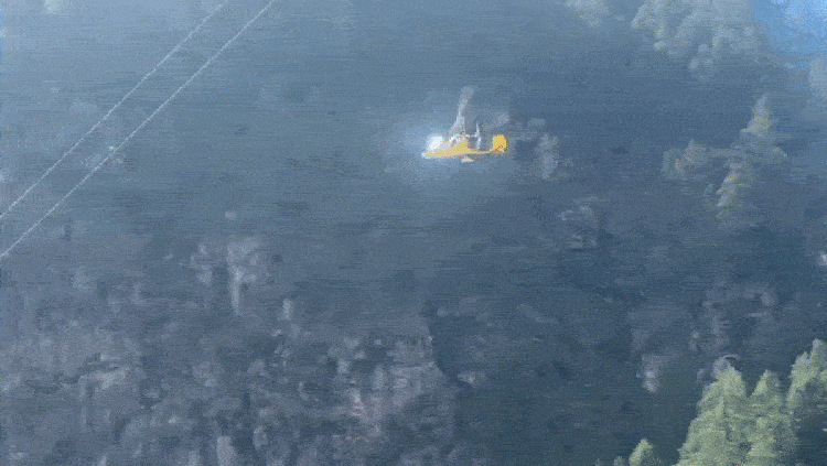 VÍDEO: Girocóptero bate contra cabos de teleférico e cai na Itália; 2 pessoas morreram