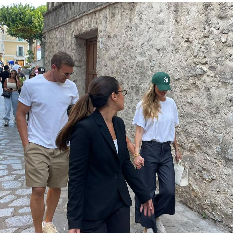 Ilary Blasi e Bastian Muller giunti a Ravello, vigilia delle nozze nella Città della Musica