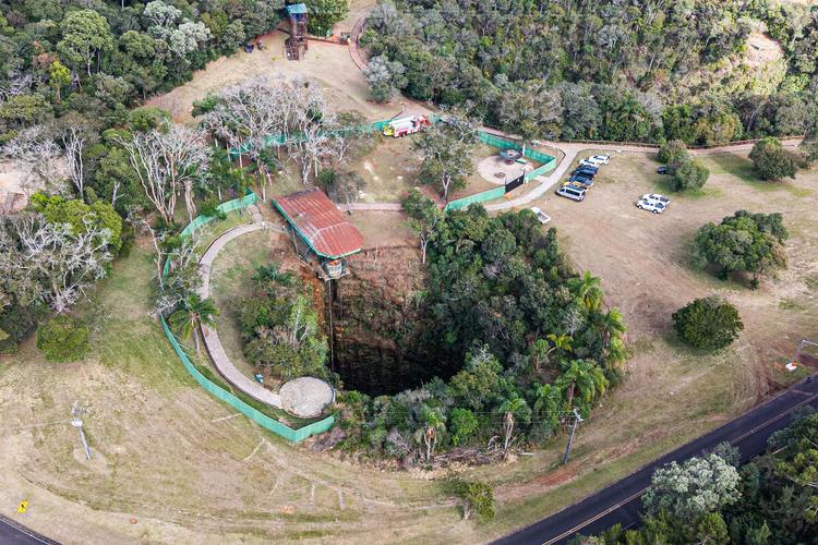 Parque do Paraná que abriga 'floresta de pedras' terá elevador panorâmico para levar turistas em direção ao centro da Terra