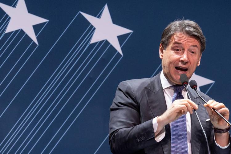 Reddito M5s, la Corte Ue condanna l'Italia: altri 3 miliardi a rischio