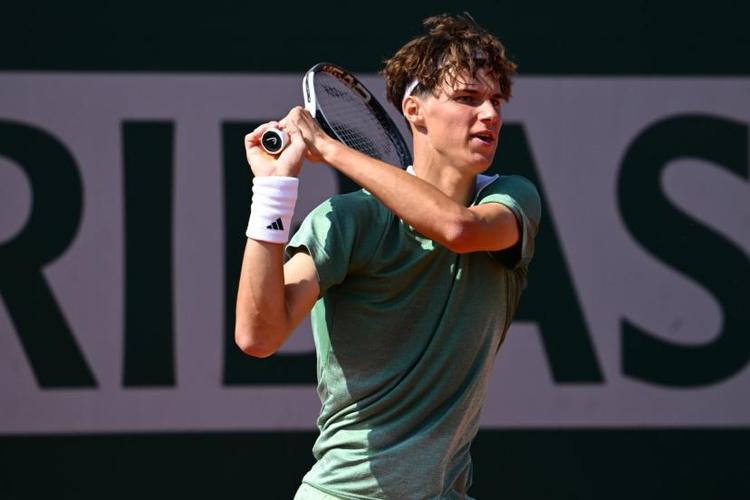 Gabriel Debru lors des qualifications de Roland-Garros en 2024. (P. Lahalle/L'Équipe)