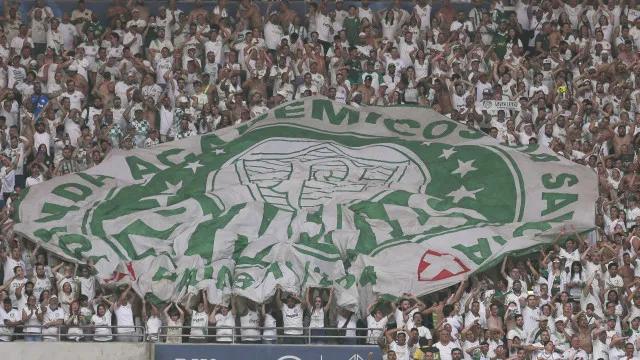 Palmeiras é denunciado por invasão de 'Hulk', e Santos, por atraso