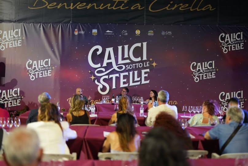 Il vino calabrese come espressione delle persone da cui nasce, di chi quelle uve le coltivano, di quanti in quei sorsi r...