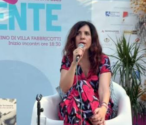Appuntamenti culturali a Milazzo: dalla scrittrice Nadia Terranova a “Quattro lezioni con il professor Vecchioni” di Elena D’Incerti