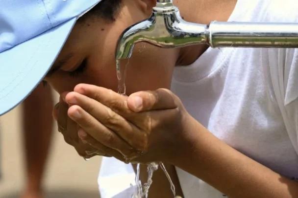 مرصد مغربي يستنكر تنامي ظاهرة “فراقشية الماء”