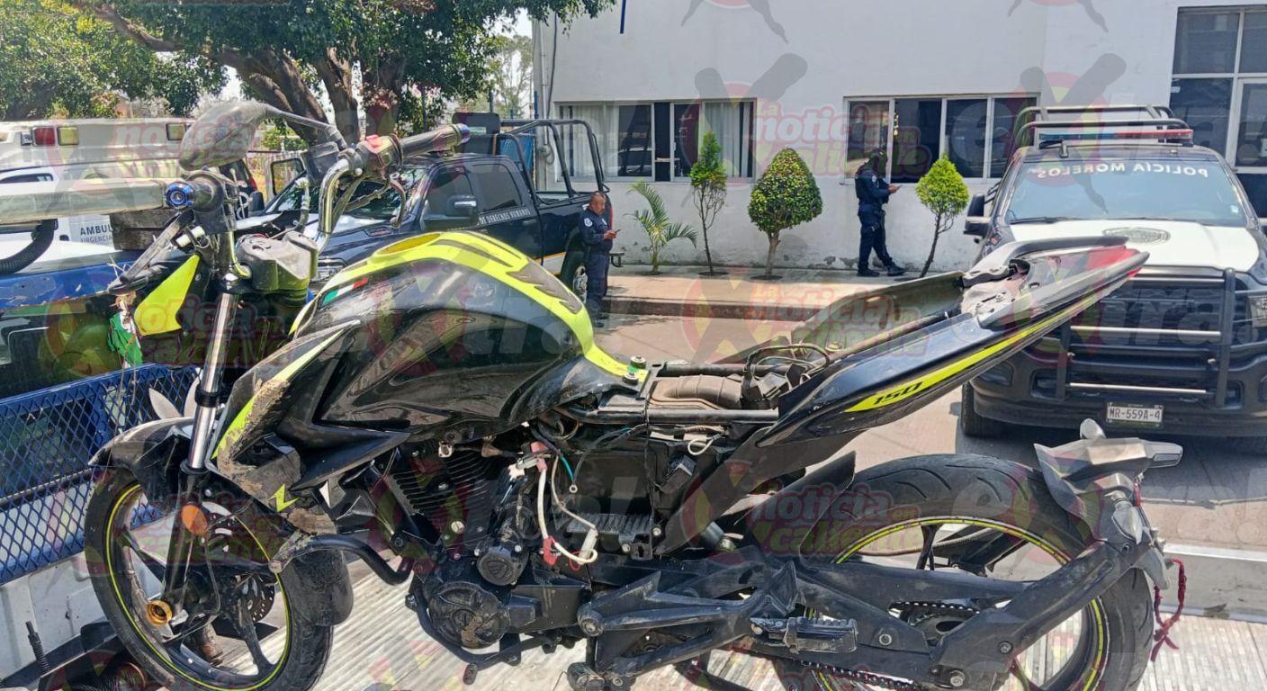 Abandonan moto desvalijada en la carretera Yecapixtla-Ocuituco