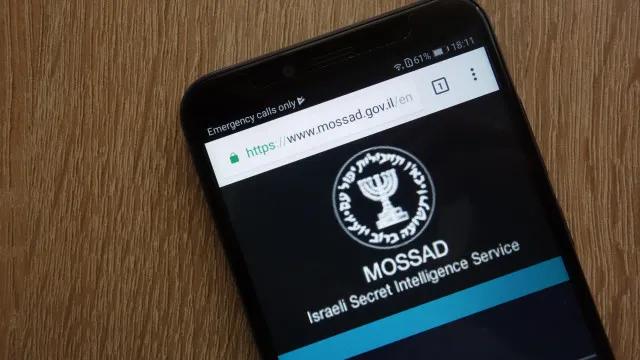 Mossad planejou recrutamento do ex-presidente do Irã, diz jornal