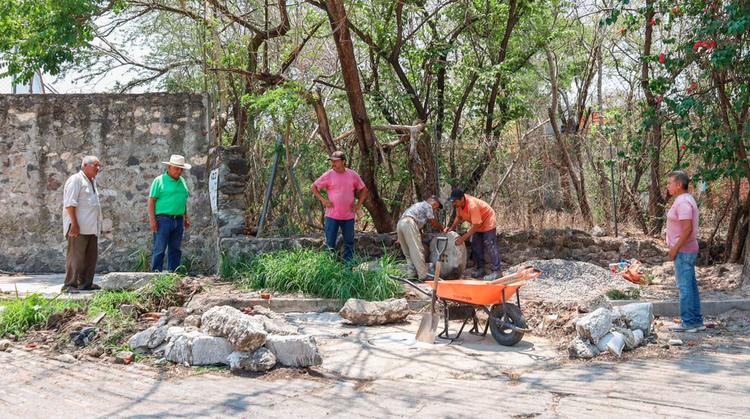 Roberto Gonzalo Flores coordina obra interestatal para acabar con riesgo sanitario en límites de Xochitepec y Zapata