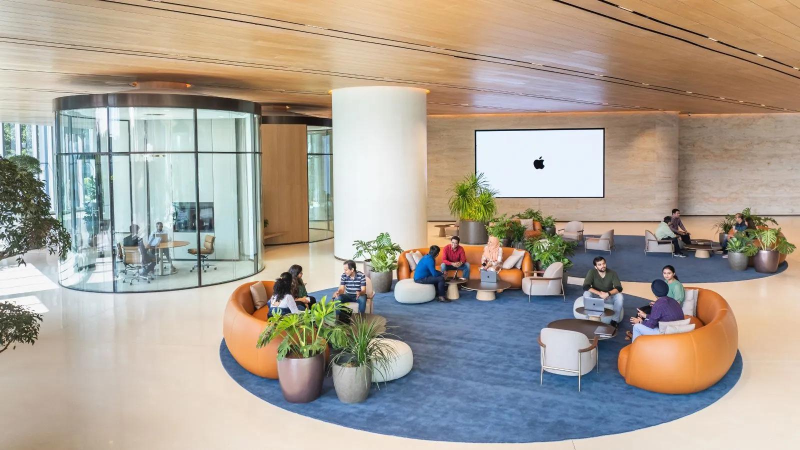Apple supprime plus de 200 postes chez Vision Pro et Siri et accélère sur les lunettes connectées